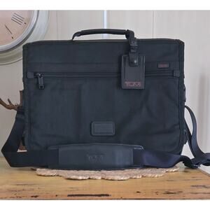 Tumi Corporate Men's/Ladies Collection Messenger Bag